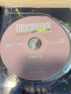 TWICE DEBUT SHOWCASE Touchdown in JAPAN Blu-ray WPXL-90163
