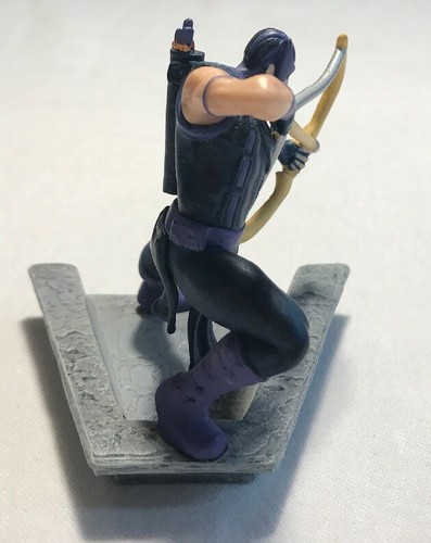 Marvel & Subs Avengers HAWKEYE Figure 3” 2011 - Picture 4 of 7