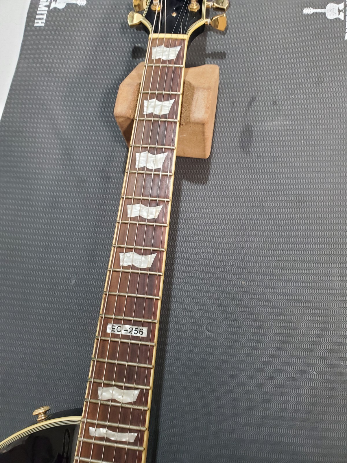 Picture 4 of 13