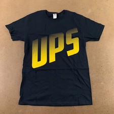 Fruit of the Loom Men's Small Black UPS Graphic Short Sleeve Crew Neck Shirt New