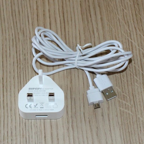 Genuine SUNUN SA08-050100B , 5V , 1A , 5W  Power AC Adapter w/ Micro-USB Cable - Picture 1 of 3