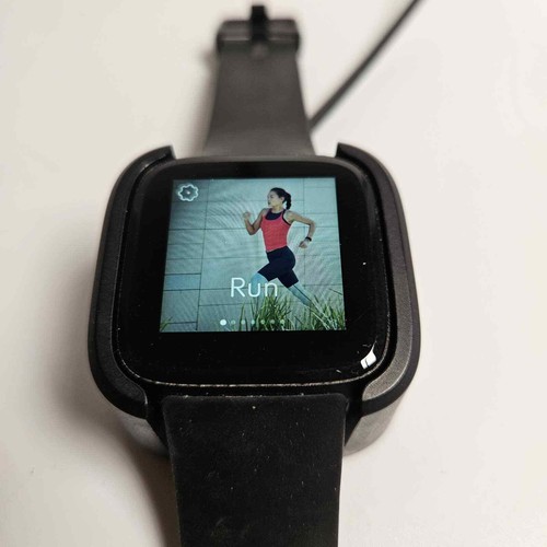 Fitbit Versa Original Smartwatch & Tracker, größenverstellbar - Bild 3 von 4