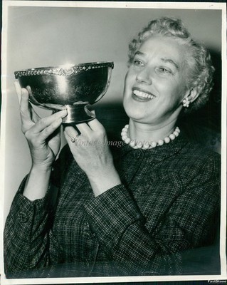 1956 Mrs Orville E Gibson & Bowl At Holiday Fair Booth Bellevue Event Photo 8x10