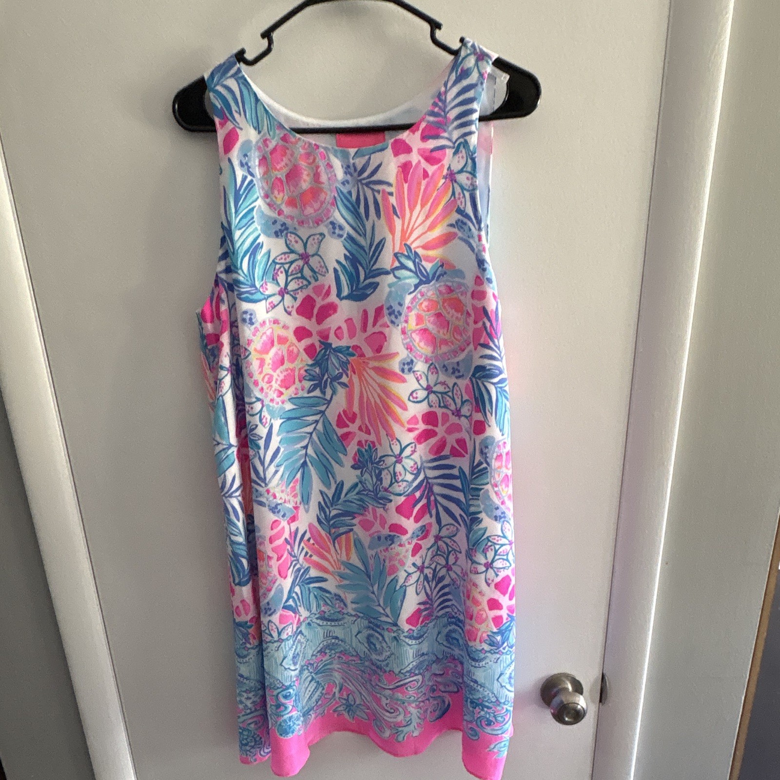 Lilly Pulitzer Floral Shift Dress Sleeveless Knee Length Round Neck Pink L