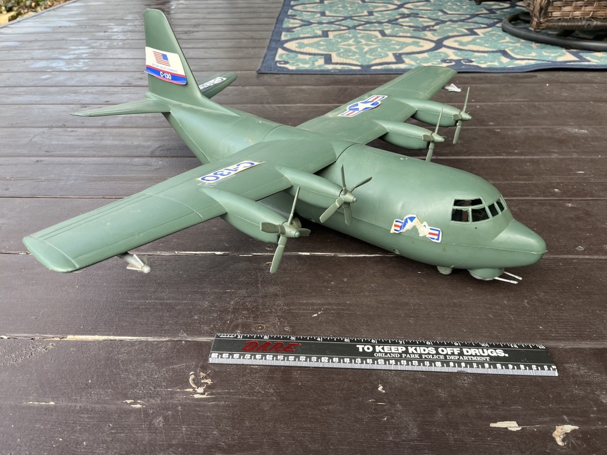 Vintage HERCULES C-130 USA MILITARY PLANE Processed Plastic 26