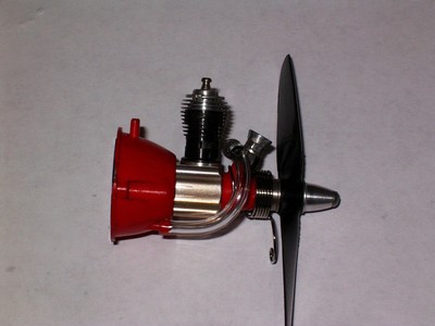 Cox .010 Gas Engine   ( Used )