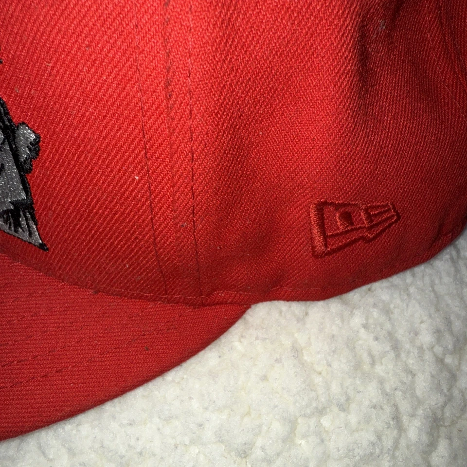 New York Yankees MLB New Era 1998 World Series 59FIFTY Fitted Cap 7 3/8. NEW!!! - Image 4 of 4