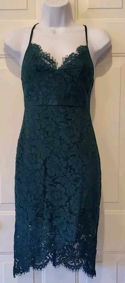Lulus. Flirting with Desire Lace Bodycon Dress Forest Green. Size XS