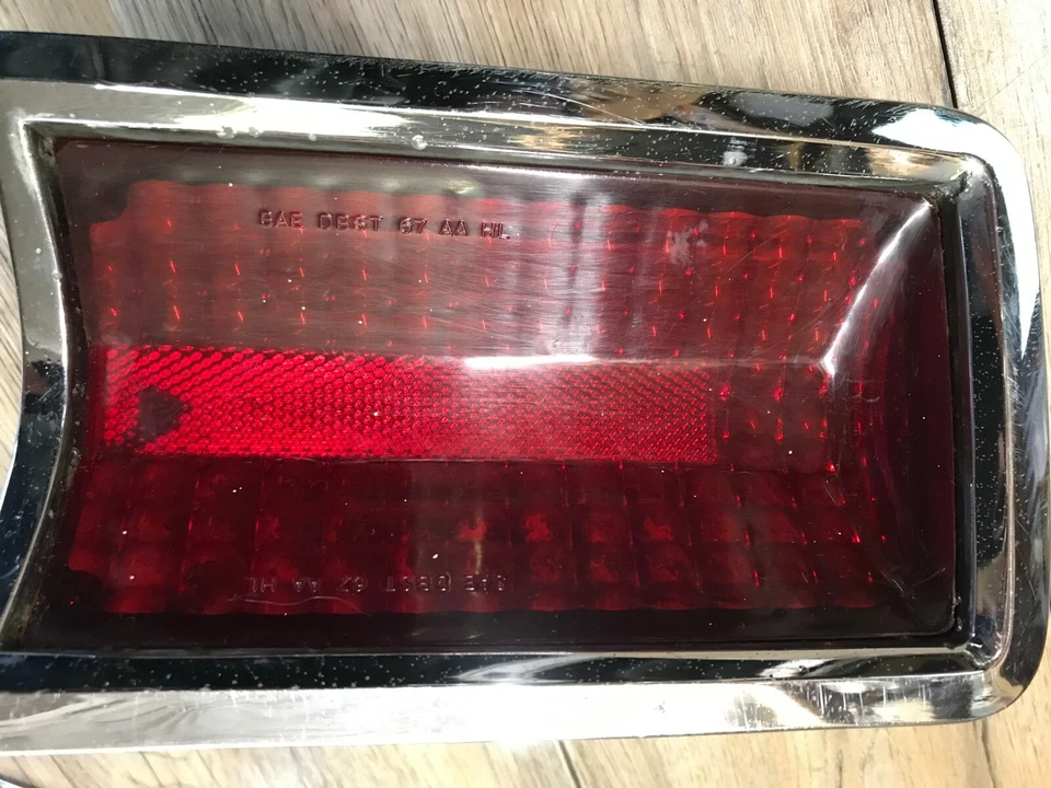 AMC RAMBLER 1967 usado americano OEM conjunto de luces traseras LH Foto 2 de 4