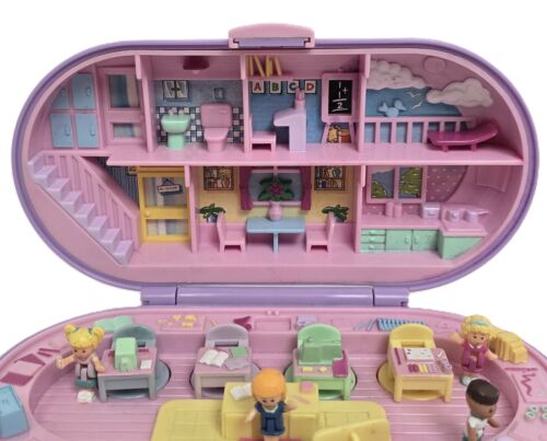 Mattel Polly Pocket Bluebird Stampin' School Set Vintage 1992 - Near Complete - Picture 3 of 15