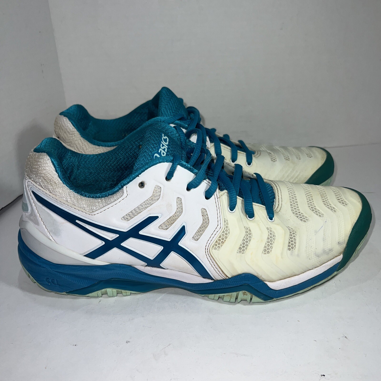 asics gel resolution womens