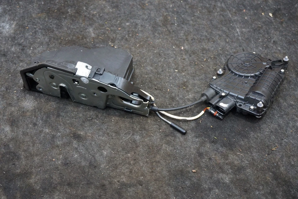 Cerradura pestillo puerta delantera derecha motor cierre suave 51217276668 Bmw 740 750 760 10-15 Foto 3 de 3