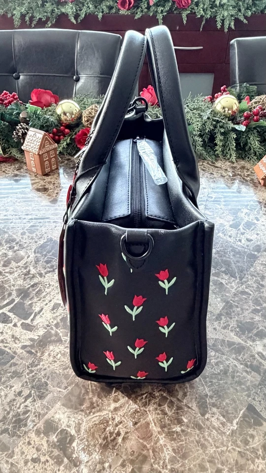 NUEVO Bolso de mano Betsey Johnson negro flor de tulipán bordado Foto 4 de 4