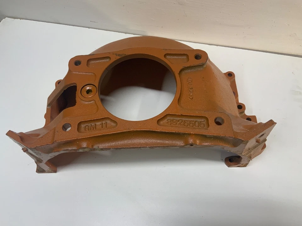 1960-1972 CHEVROLET GMC TRUCK MANUAL TRANSMISSION BELLHOUSING 3925505 BLAZER - Image 4 of 4