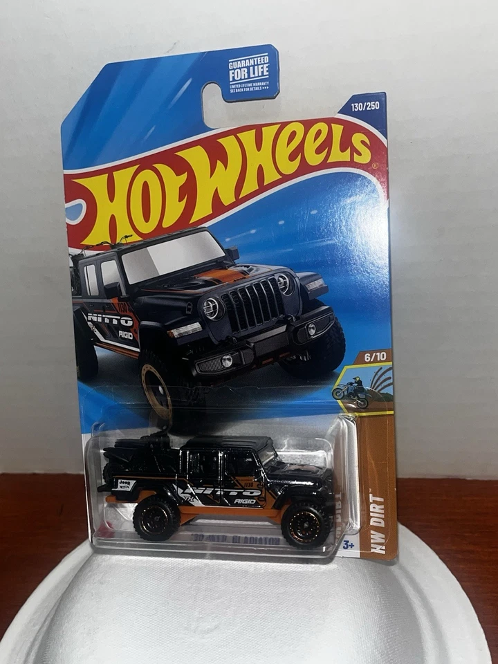Hot Wheels '20 Jeep Gladiator Super Treasure Hunt  FREE SHIPPING - Image 4 of 4