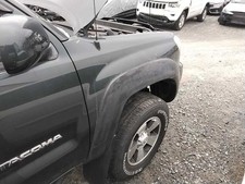 Local Pickup Only Passenger Fender With Fender Flare Large Prerunner Fits 05-1 Local Pickup Only Passenger Fender With Fender Flare Large Prerunner Fits 05-1