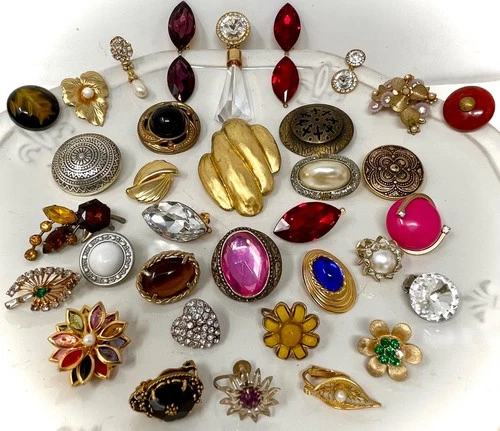 Lot Vtg Costume Jewelry Single Earrings Clip On Craft Repurpose Rhinestone M2