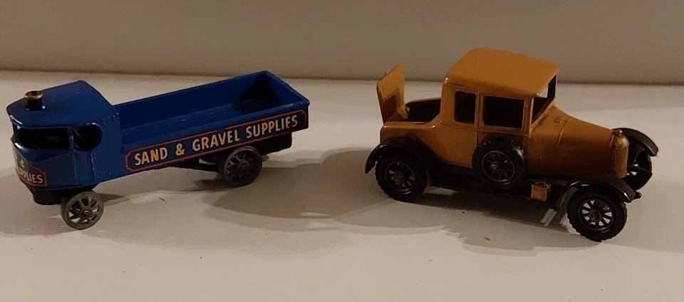 MODELOS MATCHBOX DE ANTAÑO X2,Y8 MORRIS COWLEY & STEAM WAGON Y4 -1 V/G ESTADO. Foto 2 de 4