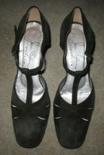 Vtg Joan Helpern Signature charcoal suede t-strap high heels, ladies' size 8 M