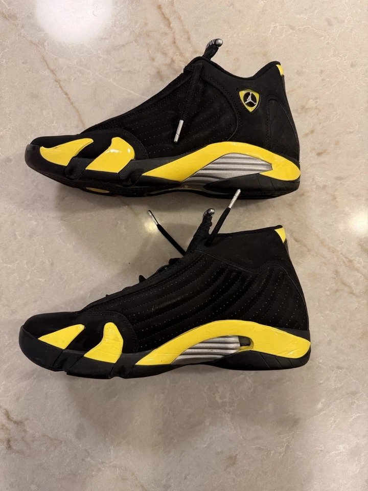 Nike Air Jordan 14 Retro “Thunder” 487471-070 Negro/Amarillo Talla 11.5 Usado Foto 3 de 4