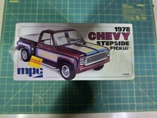 MPC 1978 Chevrolet Stepside Chevy Square body  Pickup Truck Model Kit see photos