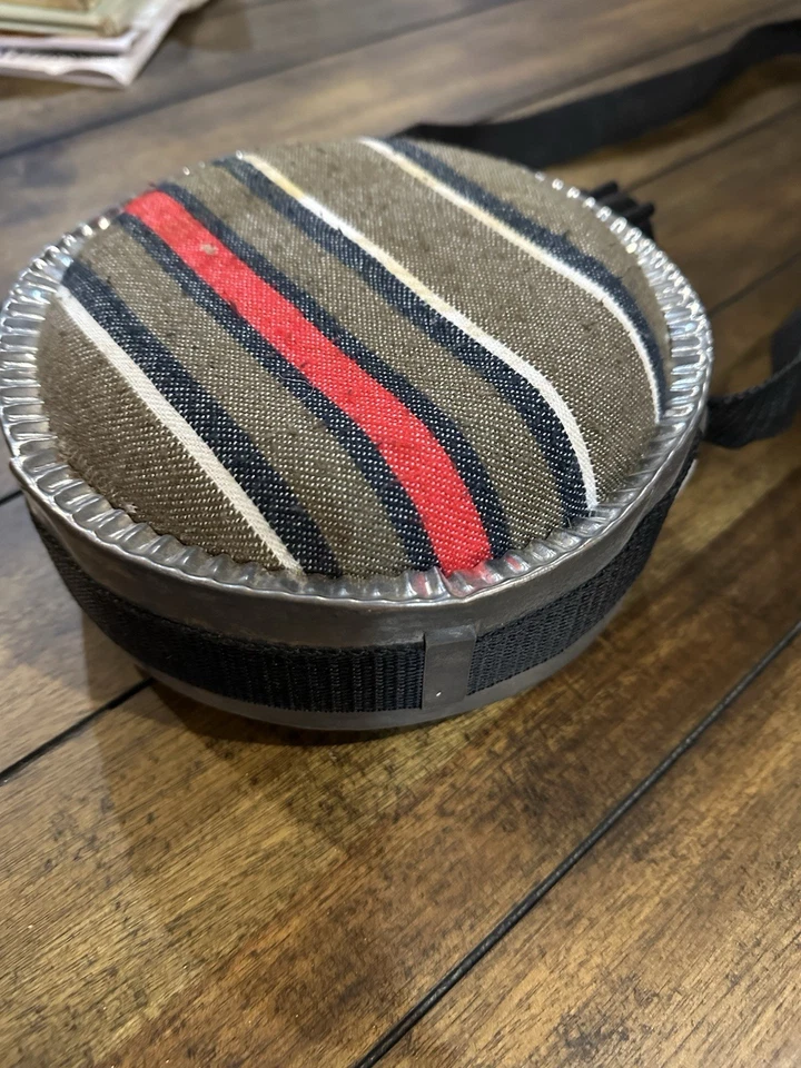 Полосатая пустынная столовая Rothco на 2 кварты без бисфенола А 2 кварты с плечевым ремнем - Изображение 4 из 4