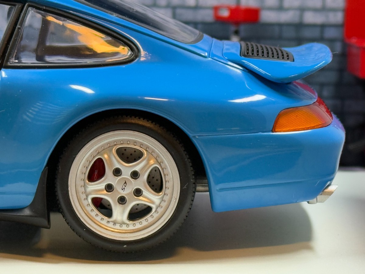 ポルシェ911RS UT 1/18 1:18 UT Models Porsche 911 993 Carrera RS – Cameron's Model Cars