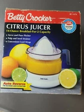 Vintage Betty Crocker Citrus Juicer 14 Oz. Breakfast For 2 Capacity new in box