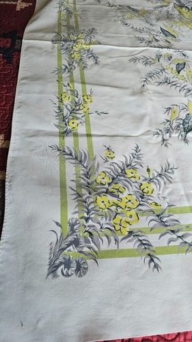 Mantel California Impresiones a Mano Flores Amarillas Verde Raya 46x53 Usado en Excelente Condición ¡Bonito! - Imagen 7 de 9