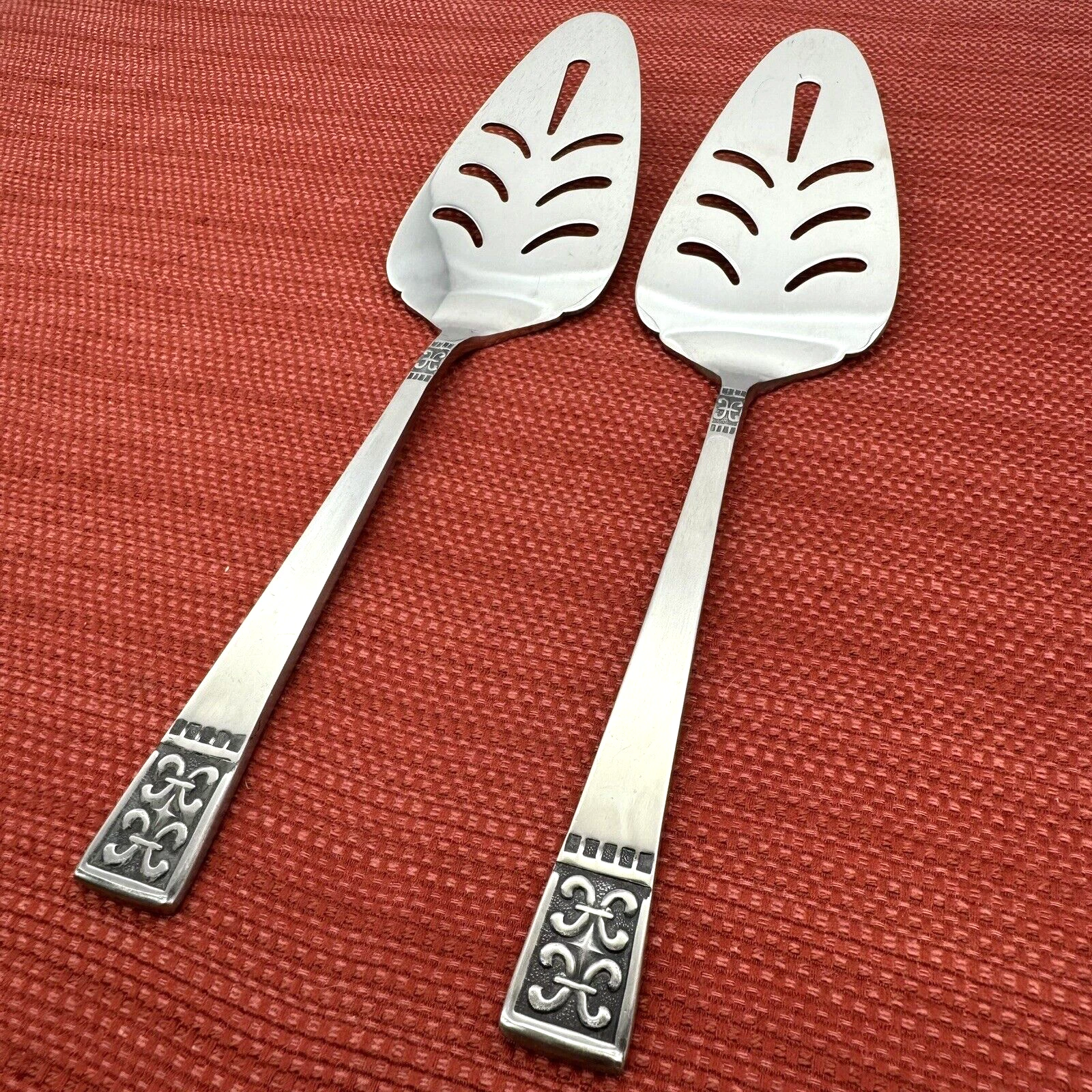 UNUSED Set/2 Vintage Grace ANDANTE Stainless Pie Pastry / Cake Server Utensils
Opens in a new window