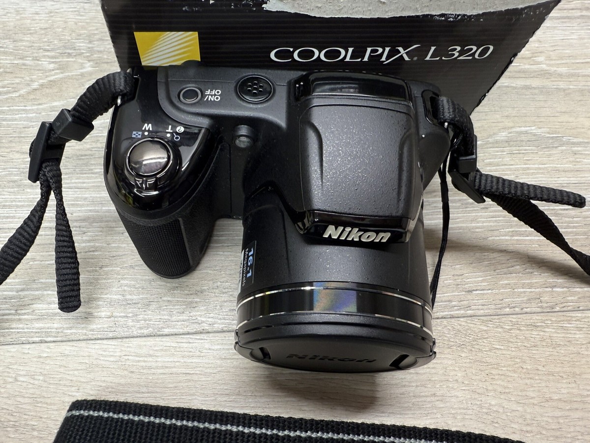 COOLPIX L320 美品 Nikon Coolpix L320 Digital Camera with 26x Optical Zoom