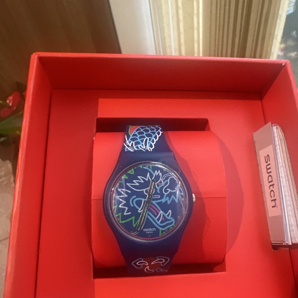 Reloj Swatch DRAGON IN WAVE Azul Año del Dragón Reloj Lunar Raro Moma Cacahuete Foto 4 de 4
