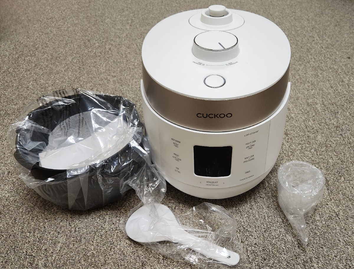 CUCKOO CRP-ST0609F 6 Cup Pressure Rice Cooker White - LIGHTLY USED