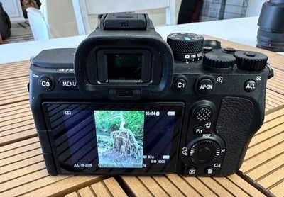 sony alpha a7 iv mirororless camera message for shipping