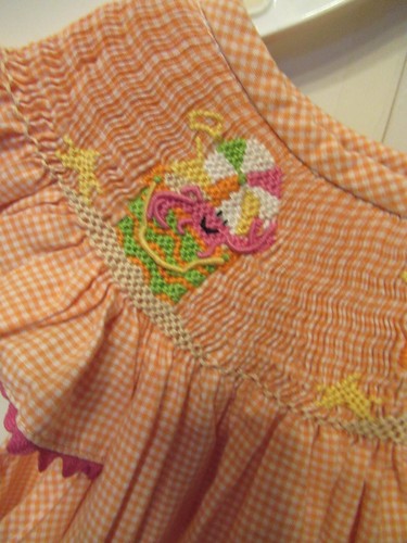 P56 Mädchen Größe 4-5 Castles & Crowns orange weiß Gingham handgesmoktes Kleid - Bild 5 von 14