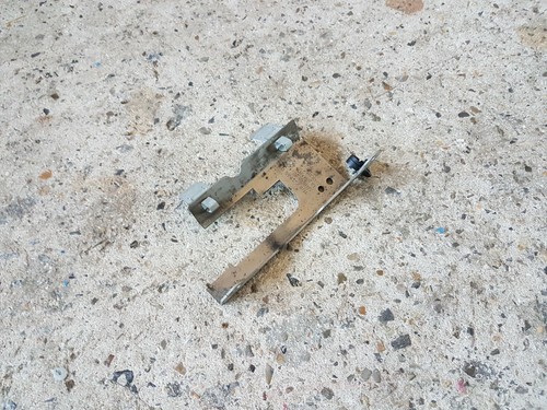 BMW 3er E90 E91 E92 E93 325i 330i N53 Halter Lambdasonde 7533565
