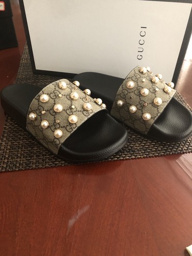 gg supreme slide with pearls