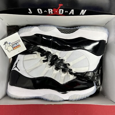 Nike Air Jordan Retro XI 11 Concord Black White Size 9.5 Space Jam