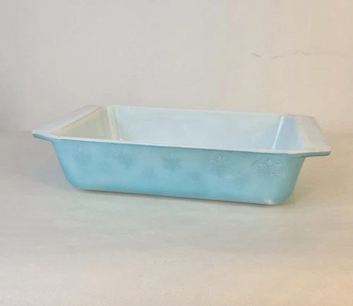 VTG Pyrex Snowflake Spacesaver Casserole Blue Turquoise Dish 575-B NO lid *Worn