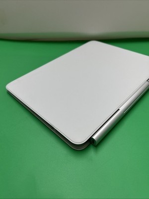 Apple Magic Keyboard A3339 for iPad Air 11-inch M4, M3, M2 & 10.9