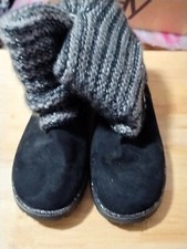 Size 4 medium girl Kohl's Klara black textile boots