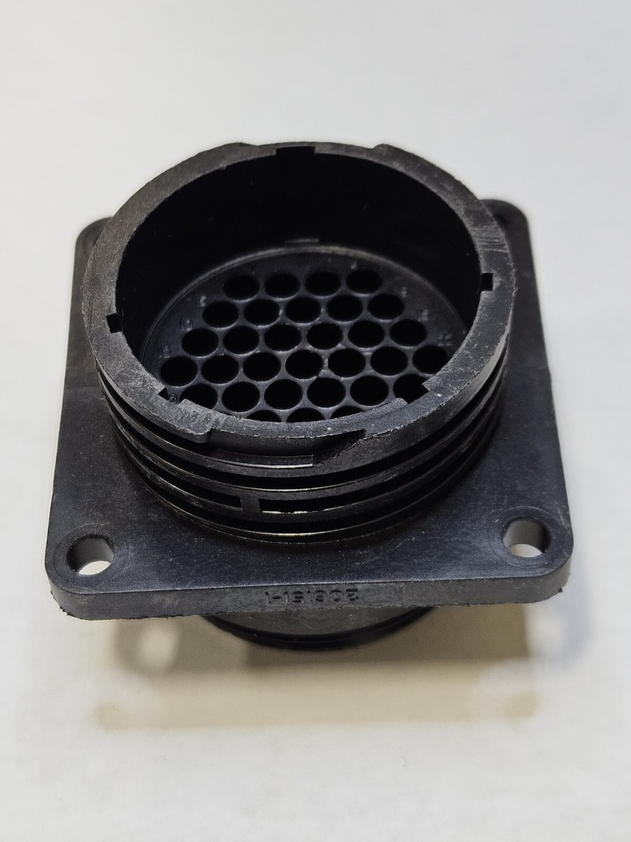 AMP 206151-1 CHASSIS MT CIRCURAL CONNECTOR 37 POS SHELL SIZE 23