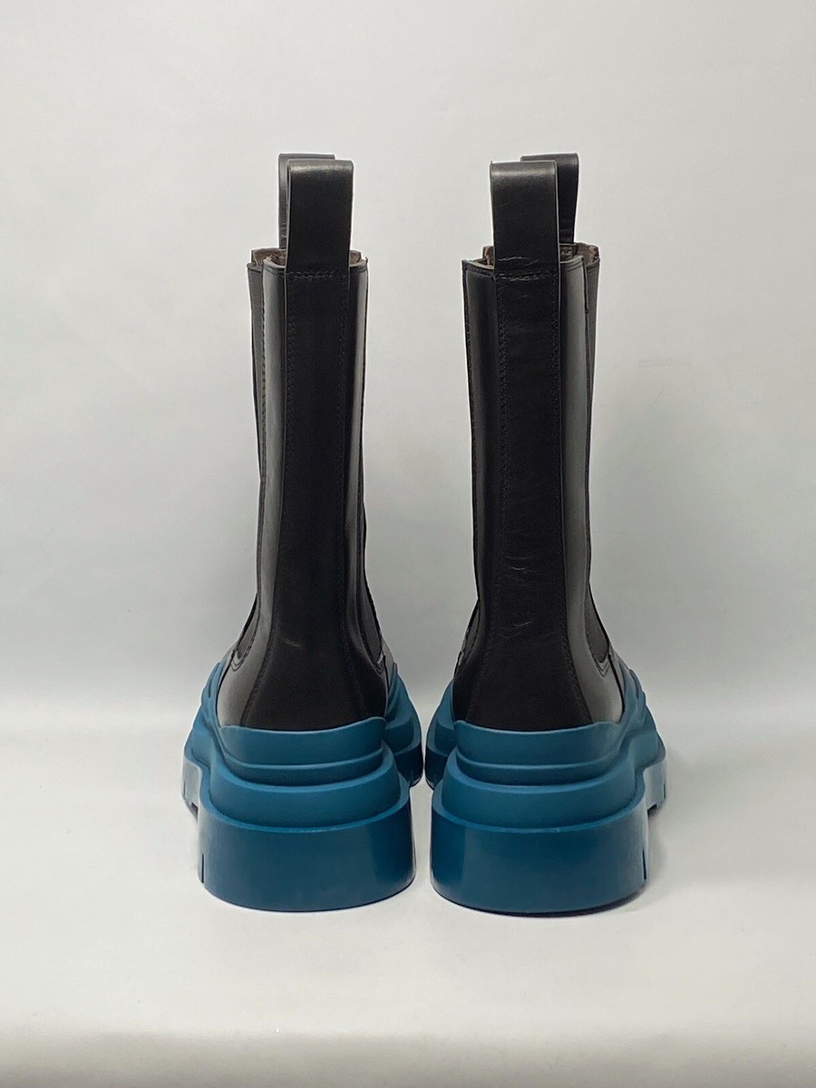 Bottega Veneta Contrast-Sole Leather Tire Chelsea Boots size 38
