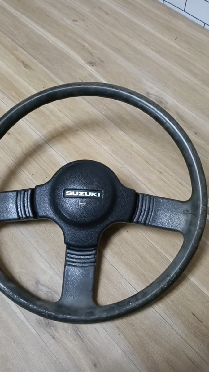 86-88 Suzuki Samurai LHD Steering Wheel OEM Gray 3 Spoke JA Jx