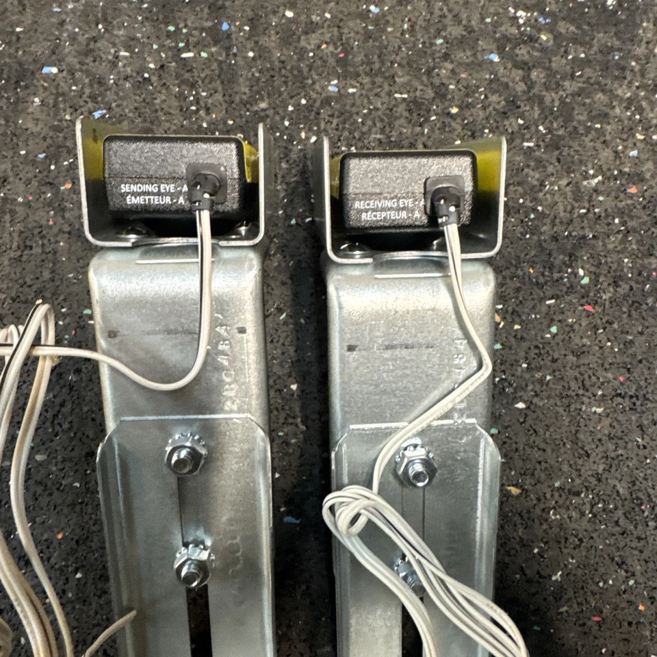 LIFTMASTER -  CPS-U Photo Optic System Indoor, Surface Mount - Image 4 of 4