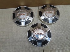 3 Vtg 1973-86 Gmc 34 1 Ton Truck 12 Dog Dish Poverty Hubcap C20 C30 Farm 3 Vtg 1973-86 Gmc 34 1 Ton Truck 12 Dog Dish Poverty Hubcap C20 C30 Farm