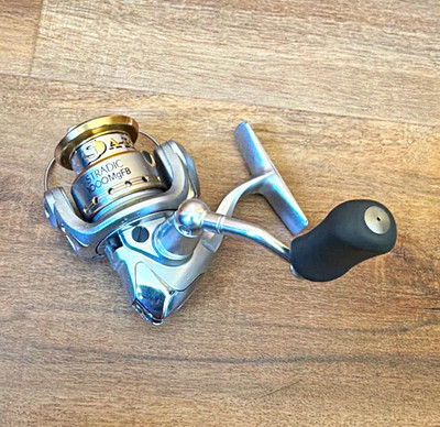 Shimano Stradic 1000MgFb Spinning Reel Front Drag 4.8:1 20lb Silver/Gold