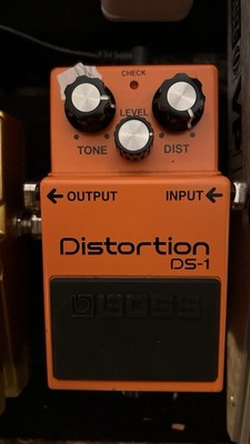 Boss DS-1 Electric Guitar Distortion Effect Pedal Orange
