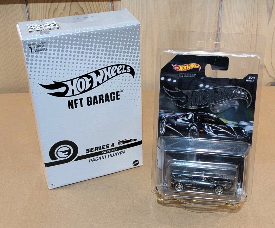 ミニカー Hot Wheels NFT Pagani Huayra Roadster hot-wheels-17-pagani-huayra-