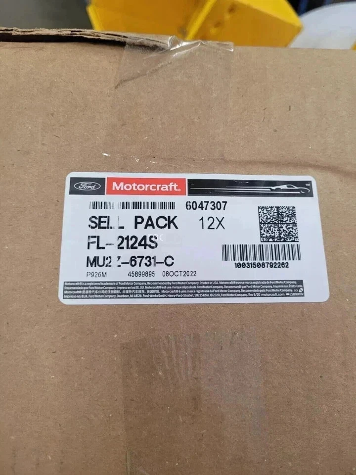 NEW Case of 12 OEM Ford Motorcraft Engine Oil Filters FL2051S BC3Z-6731B FL2124S Foto 2 de 2